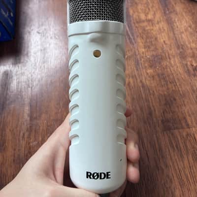 RODE Podcaster USB Microphone 2010s - White image 4