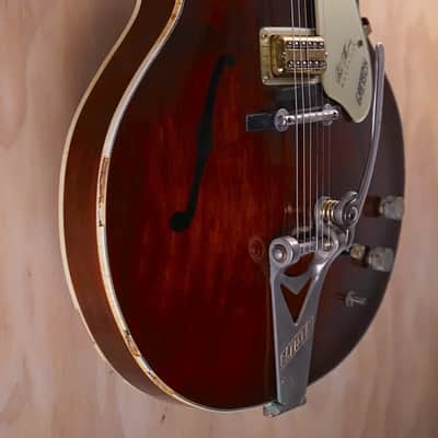 Gretsch G6122 Country Gentleman Electric Guitar in Walnut, 1967 Model image 2