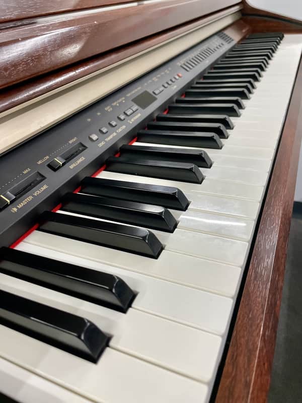 Yamaha CLAVINOVA CLP-950 | Reverb