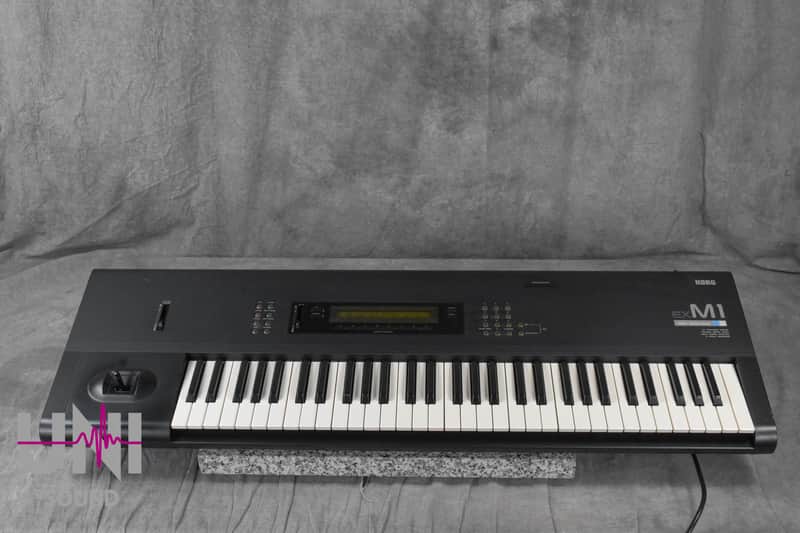 KORG M1 Music Workstation Digital Synthesizer in Good condition image 1