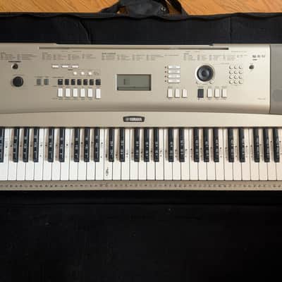 Yamaha YPG235 Portable Grand Piano 2010s - Silver