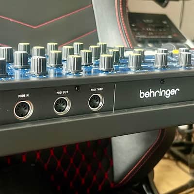 Behringer MonoPoly 37-Key Polyphonic Synthesizer 2021 - Present - Black image 5