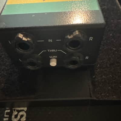 Walrus Audio Canvas Stereo Dual Line Isolator Direct Box 2022 - Present - Black w/ Rainbow Graphic image 2