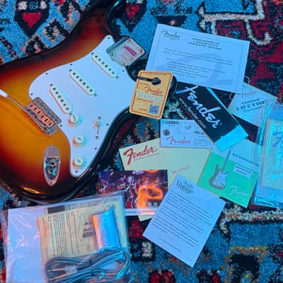 Fender Stratocaster Reissue 1965 - Sunburst Loaded Body image 1