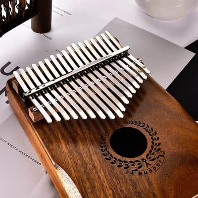 17 Key EQ Kalimba Thumb Piano with Bag, Cable and Accessories image 1