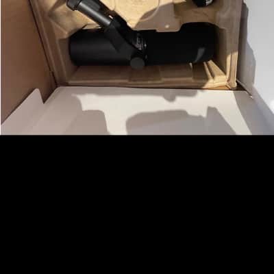 Shure SM7B Cardioid Dynamic Microphone 2001 - Present - Black image 4