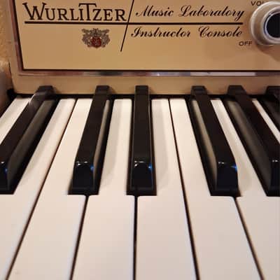Rare Great Condition 1975' Wurlitzer 207VA image 5