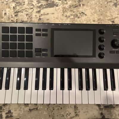 Akai Pro MPC Key 61 Production Synthesizer image 12
