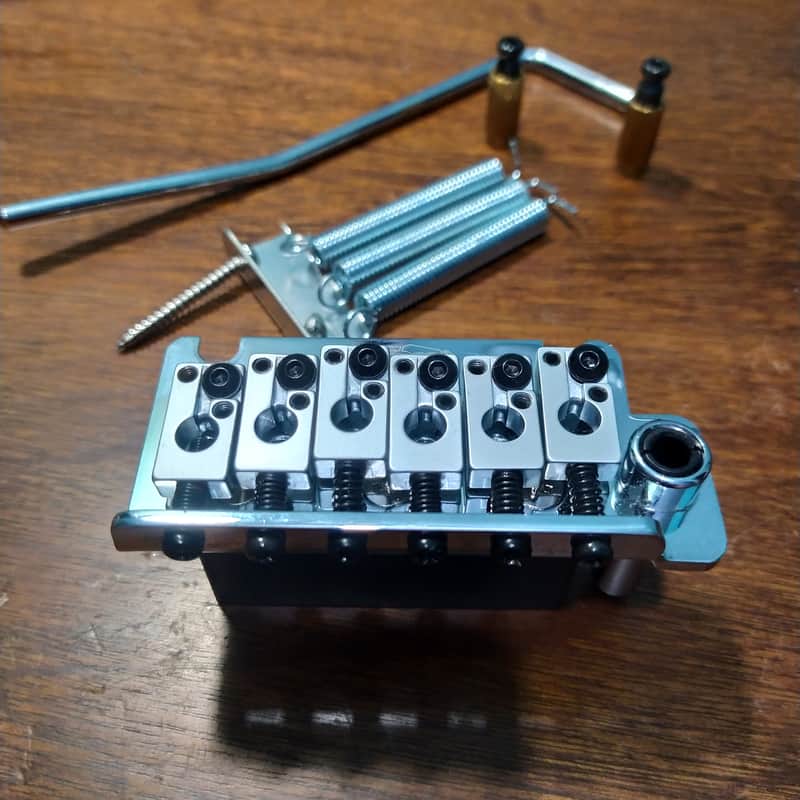 Wilkinson WVS130-2P COMPACT Bridge Tremolo Locking Saddles - Chrome image 1