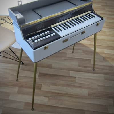 ORCOA by Farfisa Air Organ Model 311 Concert Traveler 24 Chords Made in Italy Circa-1960s-Two Tone Grey image 5