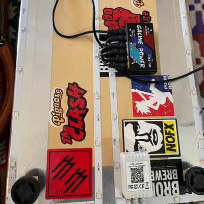 Self-Made Pedalboard with case - Light Brown/ Red image 12