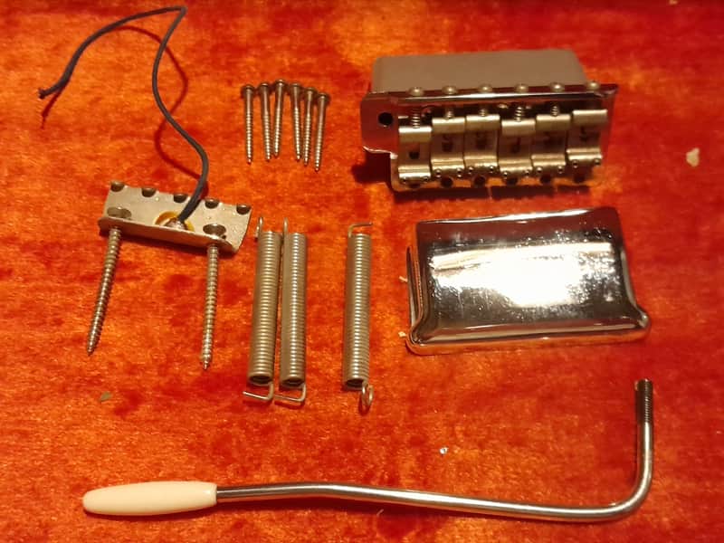 Tremolo Fender Stratocaster 1965/1968 same Pre Cbs Pat Pend - Complete of all its original parts. image 1