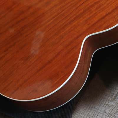 2005 Gibson J-100 Xtra Jumbo Acoustic Guitar Antique Natural + HSC image 16