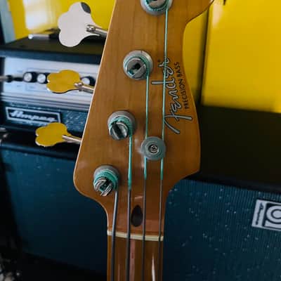 Fender Classic Series '50s Precision Bass 2005 - 2016 - Honey Blonde image 2