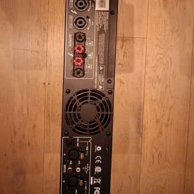 Crown XLS 2000 2-Channel High Density Power Amplifier 2010s - Silver image 2