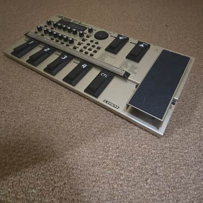 Boss GT-6 Multi-Effect Unit 2001 - 2005 - Gold image 3