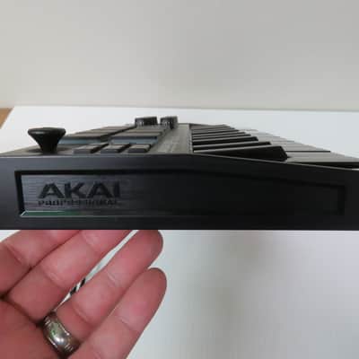 Akai MPK Mini Blackout 25-Key USB MIDI Keyboard Controller - Preowned image 2