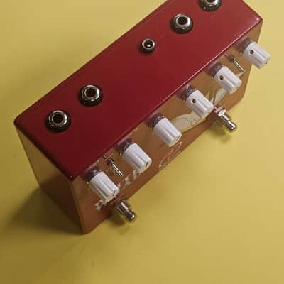 Crazy Tube Circuits White Whale Analog Spring Reverb / Tremolo 2018 - Present - Red image 3