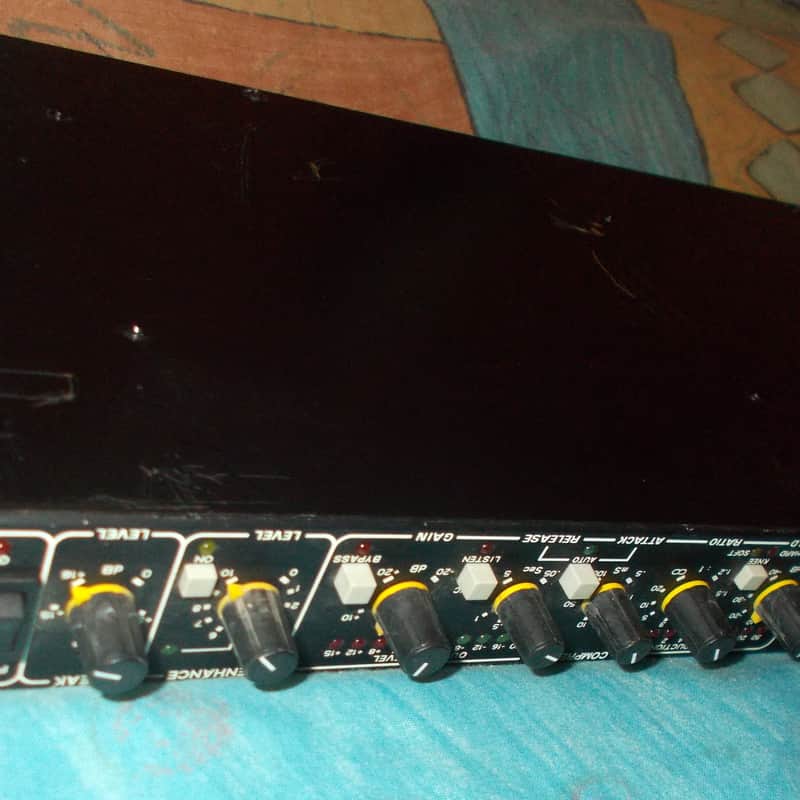 1990s Drawmer DL251 2-Channel Spectral Compressor Black