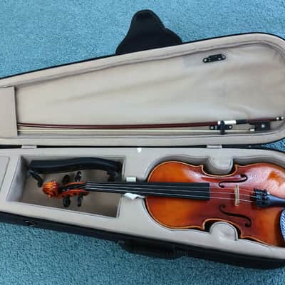 RESTORED KARL HOFNER 3/4 TRADE VIOLIN MADE IN BUBENREUTH GERMANY WITH SOFT CASE, BOW & SHOULDER REST imagen 4