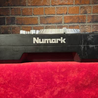 Numark Mixdeck Express DJ Controller image 9
