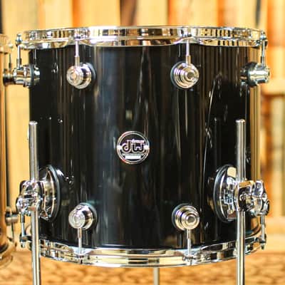 DW Performance Piano Black Lacquer 5pc Drum Set - 18x22, 8x10, 9x12, 12x14, 14x16 image 6