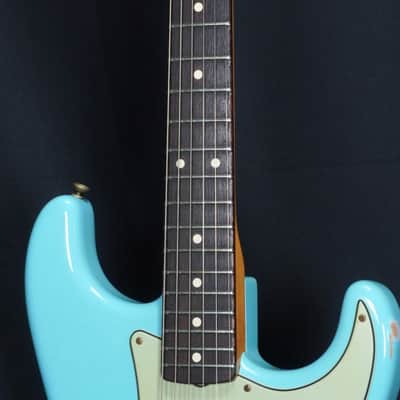 FENDER CUSTOM SHOP Limited Edition 1960 Stratocaster Relic -2022- Faded Daphne Blue [CZ561617] (05/11) image 13