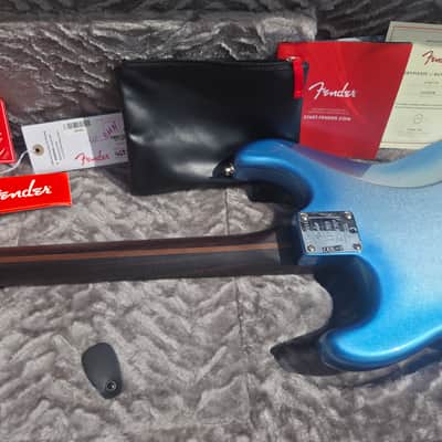 Fender Mod Shop (American Pro II) Stratocaster 2025 - Skyburst metallic image 4