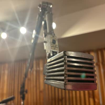 Beautiful Vintage Calrad DM-18 dynamic microphone - All original - Modified with XLR jack image 2