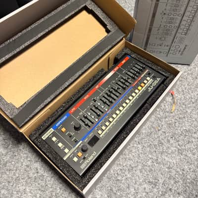Roland JU-06A Boutique Series Synthesizer Module 2019 - Present - Black image 3