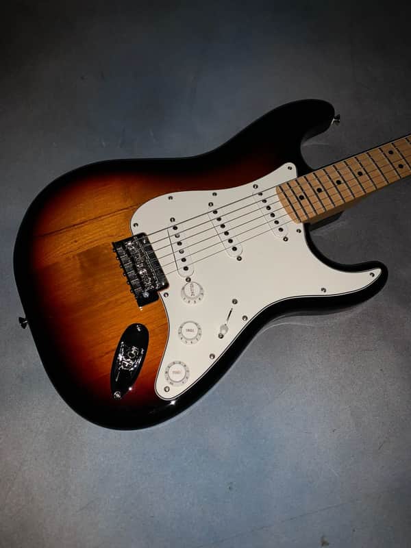 2020 Fender Standard Stratocaster 3- Tone Sunburst