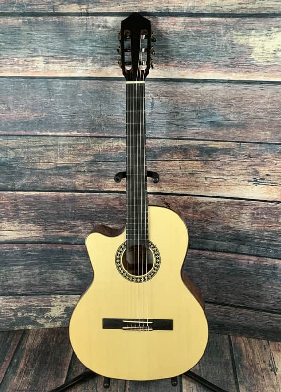 Used Kremona Left Handed Fandango FG630CW Crossover Classical Guitar with Case image 1