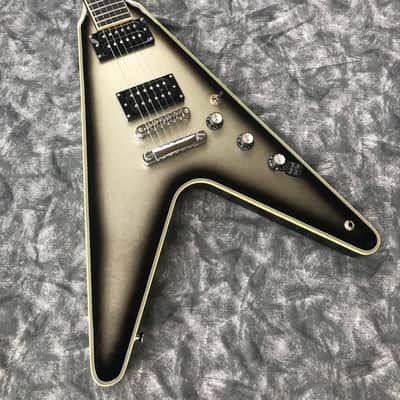Iron Label Guitars Venator V 2024 - Light Aged Silverburst image 2