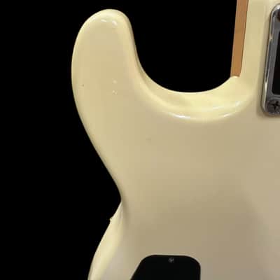 Charvel Model 4 HSS with Rosewood Fretboard 1986 - 1989 - Pearl White - x3797 image 13