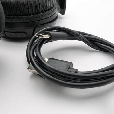 JBL Tune 510BT Wireless On Ear Headphones 2021 - Present - Black image 4
