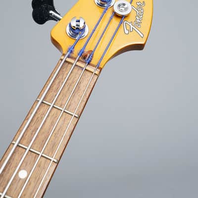 Fender Modern Player Short Scale Jazz Bass 2013 - Candy Apple Red image 9