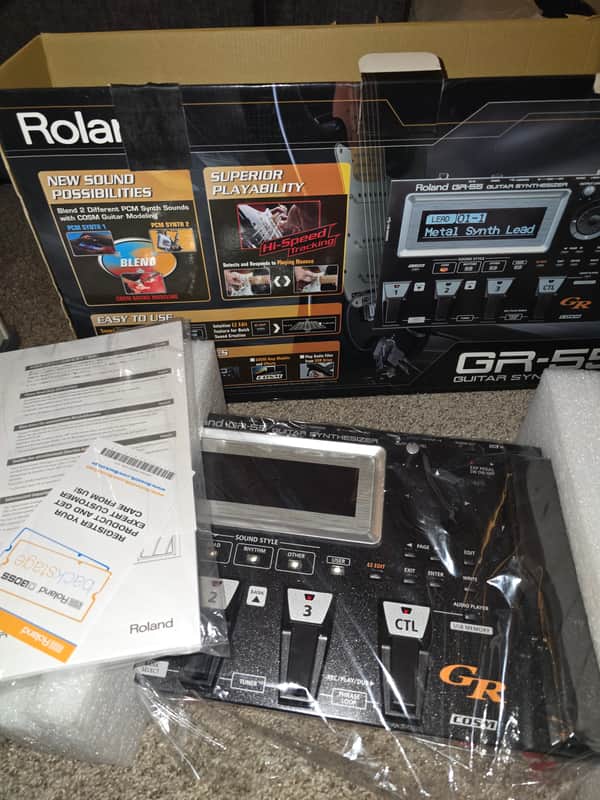 Roland GR-55GK Guitar Synth with GK-3 Pickup 2012 - Present - Black image 1