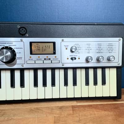 Korg MicroKORG XL 37-Key Synthesizer/Vocoder - Black image 3