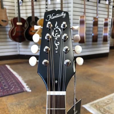 Kentucky KM-272 Deluxe Oval Hole A-Style Spruce/Maple Mandolin Transparent Amber w/Padded Gig Bag image 7