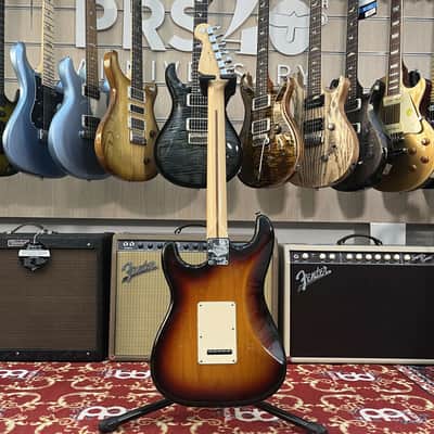 Fender 60th Anniversary American Series Stratocaster 3TS image 6