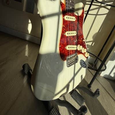 Fender Vintera 60s Stratocaster - Lilac image 7