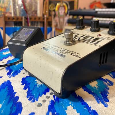 BK Butler Tube Works Tube Driver 3 Knob Distortion Pedal 1990s? - Cream image 2