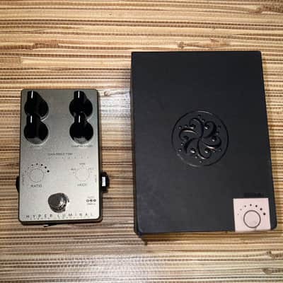 【中古】Darkglass Electronics Hyper Luminal Hyper Luminal Compressor – Darkglass