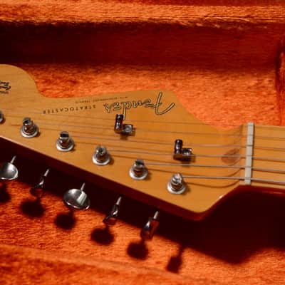 Fender Vintage Hot Rod '57 Stratocaster 2007 - 2013 - Candy Apple Red image 2