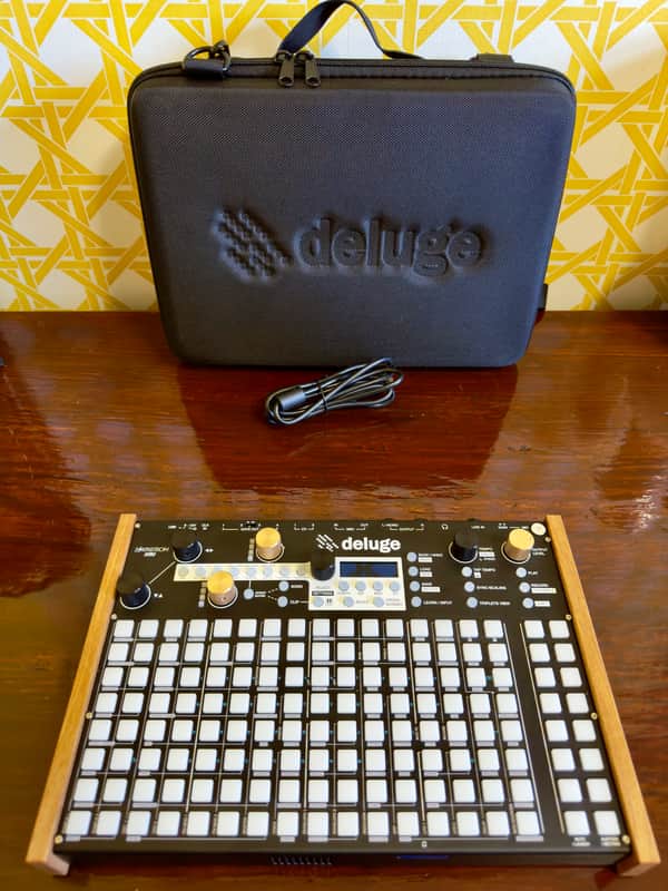 Synthstrom Audible Deluge 2022 - OLED image 1