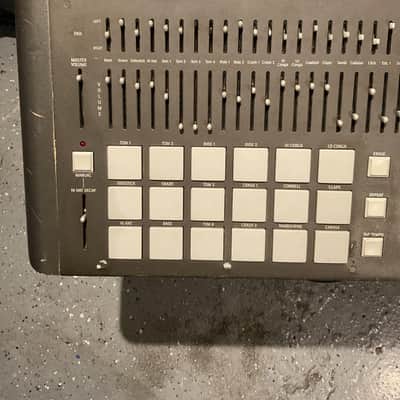 LINN 9000 drum machine