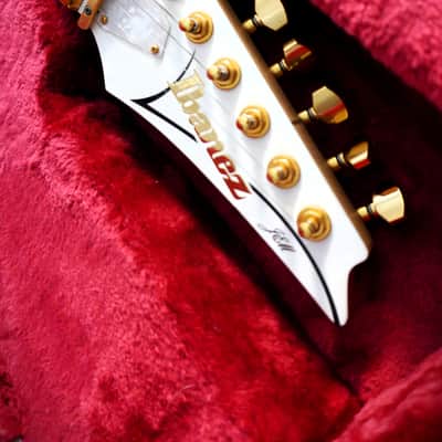 Ibanez JEM7VWH Steve Vai Signature – 2019 Final-Year Fujigen MIJ – Original Hard Case image 23