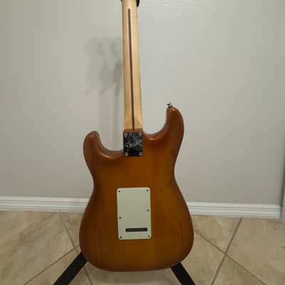 Fender American Performer Stratocaster with Rosewood Fretboard 2018 - Present - Honeyburst image 5