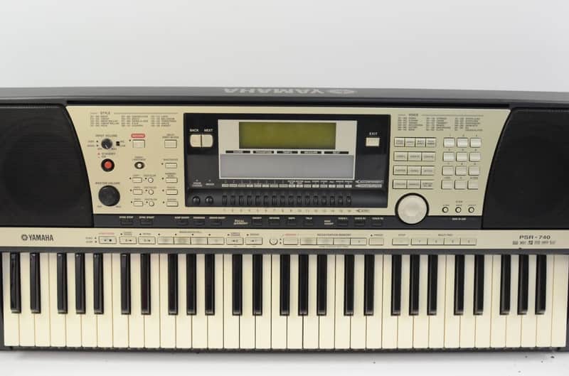Yamaha PSR-740 Arranger Workstation Keyboard w/ Gig Bag | Reverb