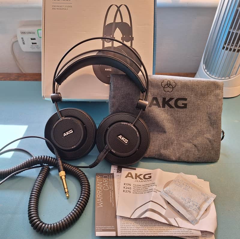 AKG K52 Closed-Back Headphones Bild 1